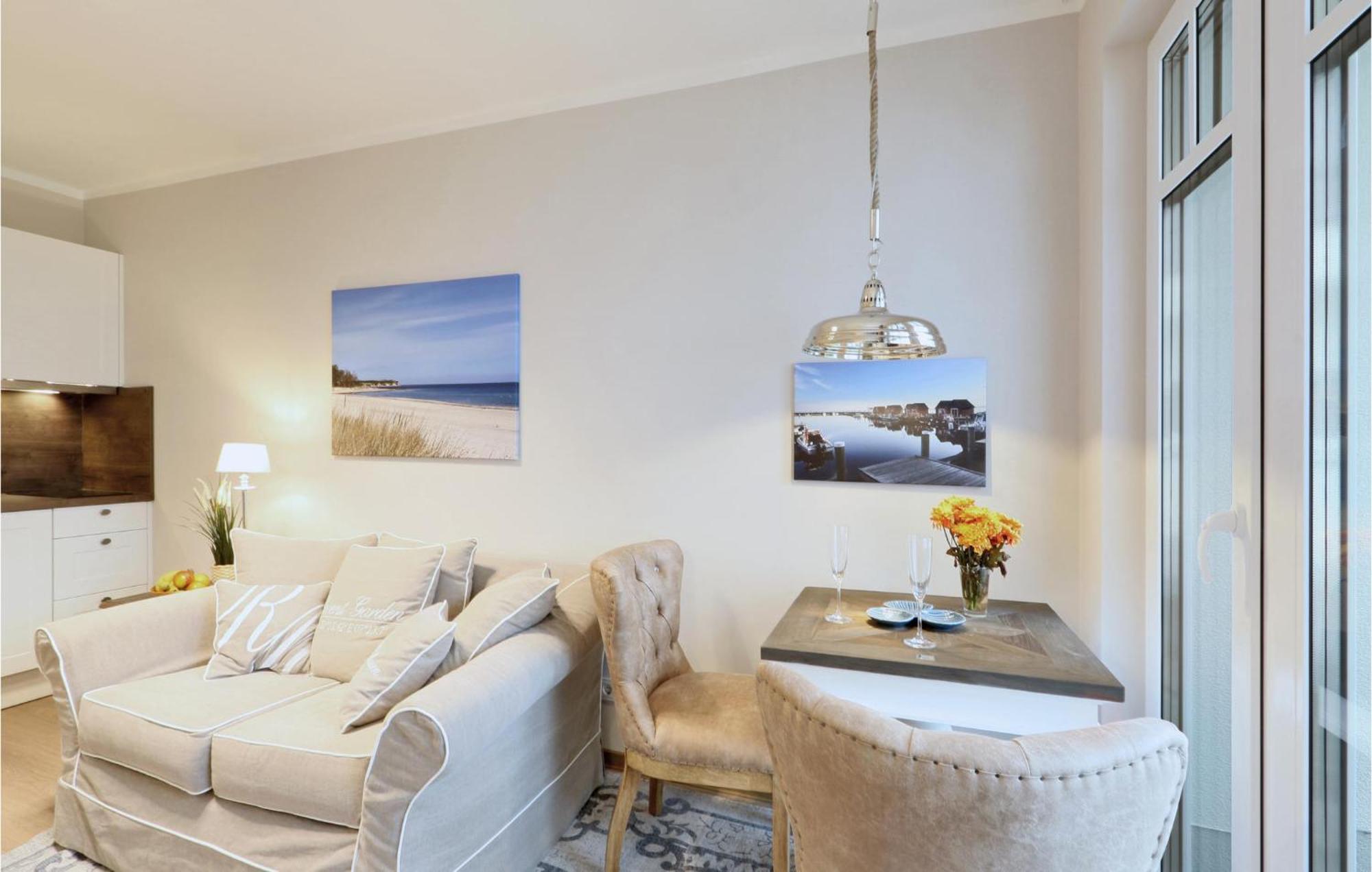 Stunning apartment in Boltenhagen with 1 Bedrooms, Sauna&WiFi Buitenkant foto